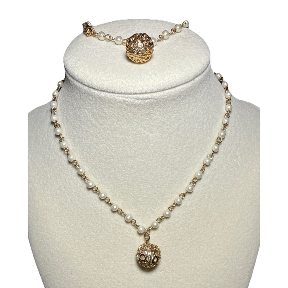 Gold Tone‎ and Faux Pearl Choker and Bracelet Set  Vtg J-4H